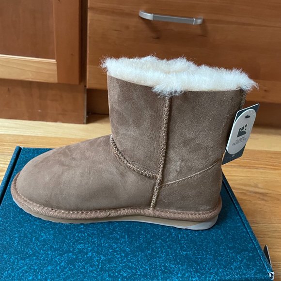Sheepskin Shearling Booties from EMU Australia - Picture 5 of 11